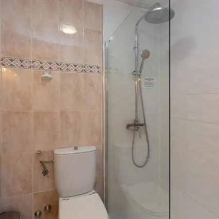 Santa Maria 118 - One Bed * Адехе